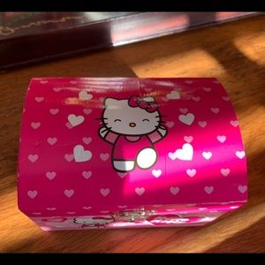 💗2 for $15💗hello kitty jewelry/music box